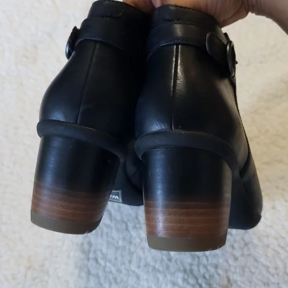 Dansko Women's Perry Waterproof Burnished Booties, Color Black, Size 40 - Picture 16 of 16